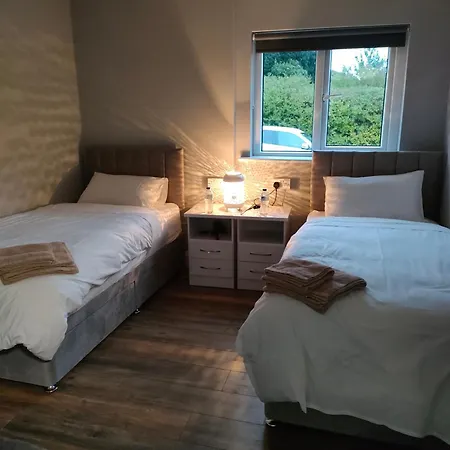 호스텔 Direct Travel *