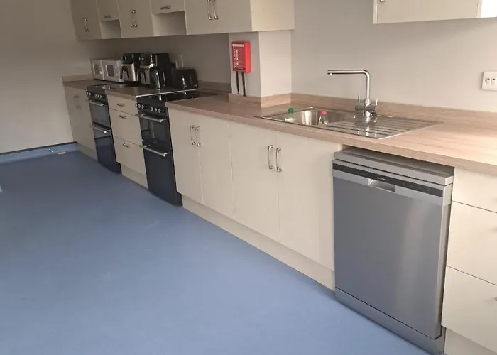 Direct Travel Hostel