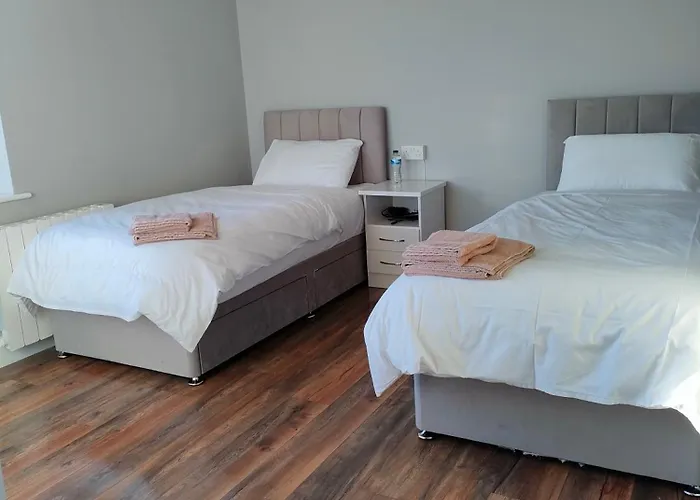 Direct Travel Hostel