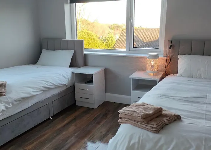 Direct Travel Hostel