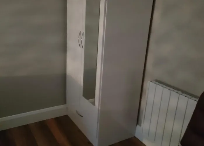 Hostel Direct Travel